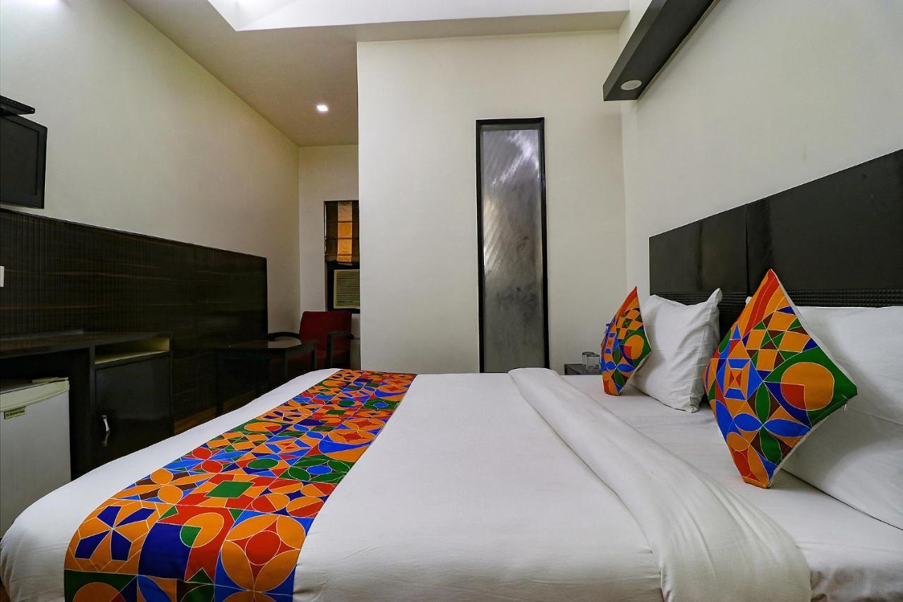 Fabhotel La Ola New Delhi Eksteriør billede